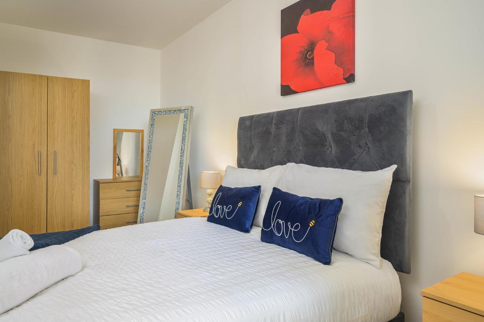 Avenues Apartment Лийдс Екстериор снимка