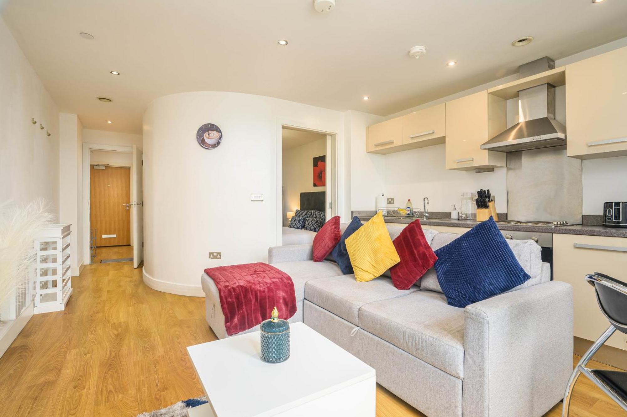 Avenues Apartment Лийдс Екстериор снимка